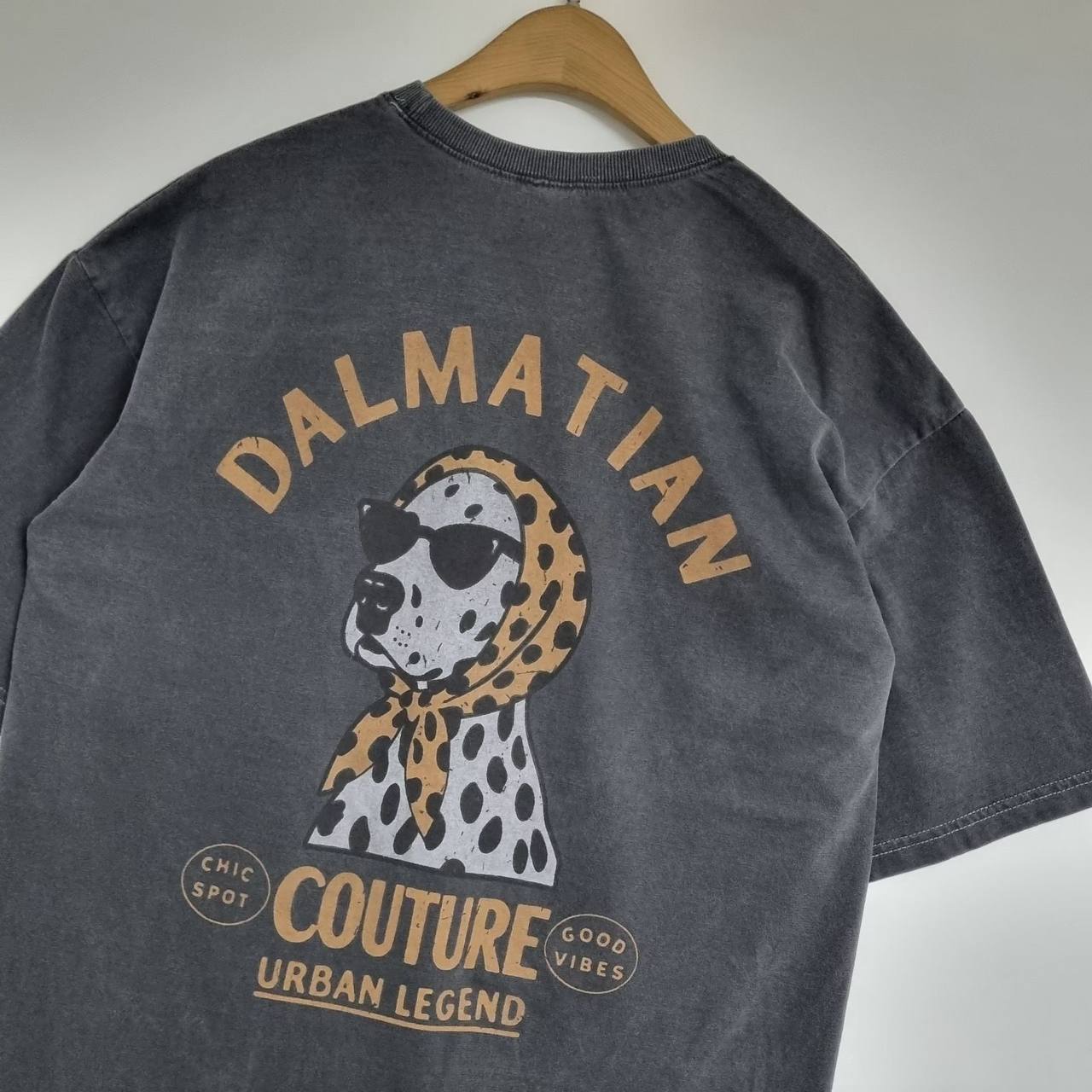 Винтажная футболка оверсайз «Dalmatian Couture / Urban Legend»