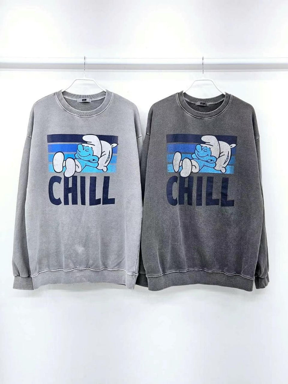 Винтажный свитшот оверсайз «Sleepy Smurf / Chill Out»