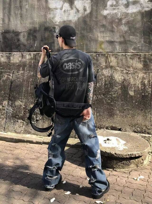 Oasis Vintage Washed Tee